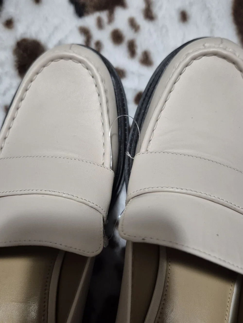 Michael Kors Beige Platform Rocco Loafers..Size:10M